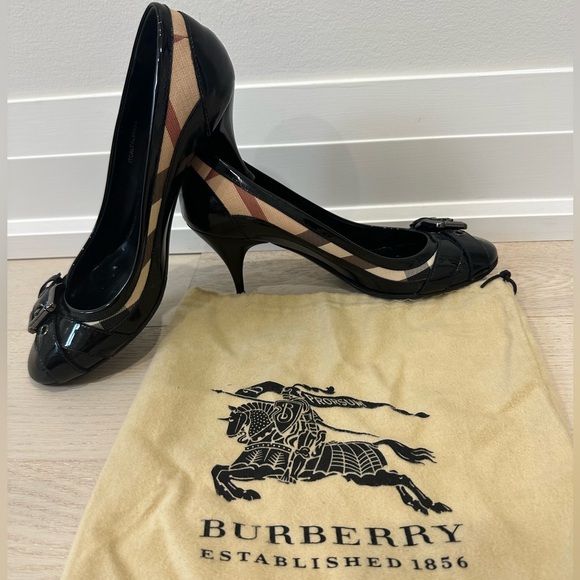 Burberry black heels (authentic) size 37 - Picture 2 of 4